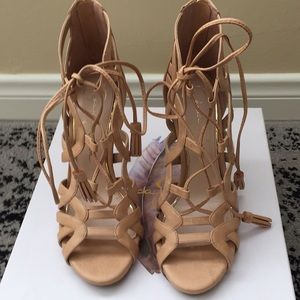 Jessica Simpson heels